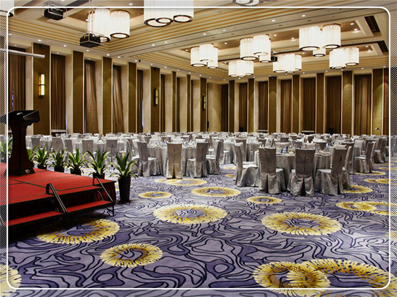 ballroombanquetsetup宴会厅宴会式摆台.jpg